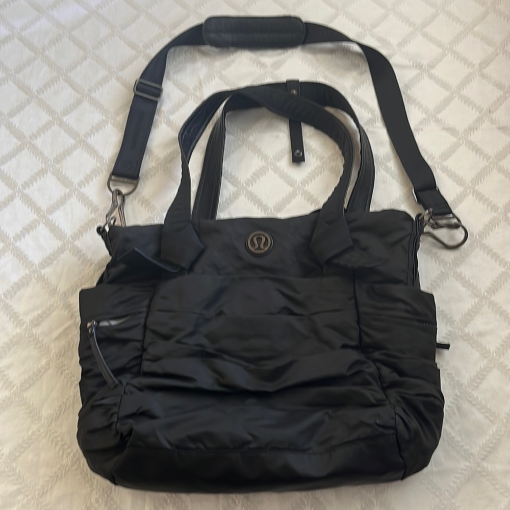 Lululemon bag